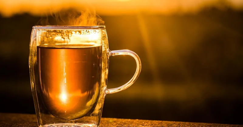 Le thé à la menthe : un code social bien plus qu’une boisson