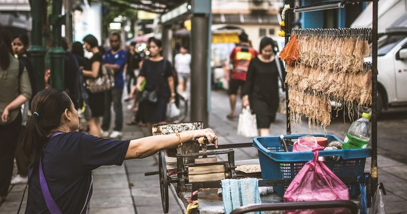 Manger comme un local : marchés et street food