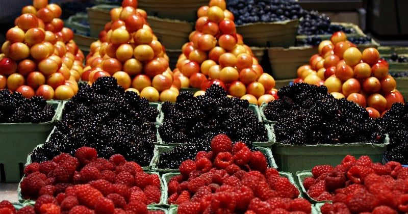 Où trouver des fruits tropicaux au marché de Bangkok sans se tromper